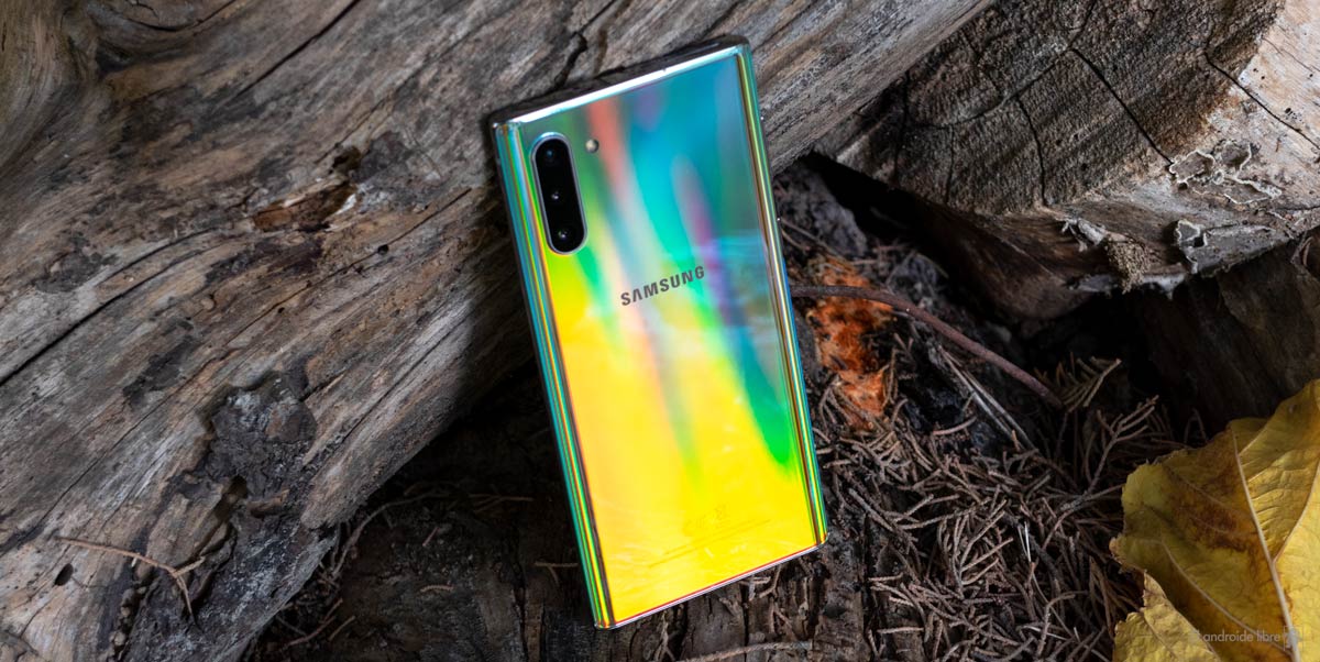 Analysis of the Samsung Galaxy Note 10: in your size is the best virtue