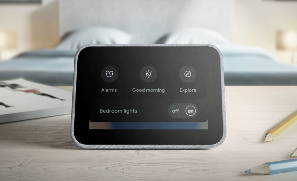 This speaker has the wizard of Google, screen... and is worth less than 40 euros