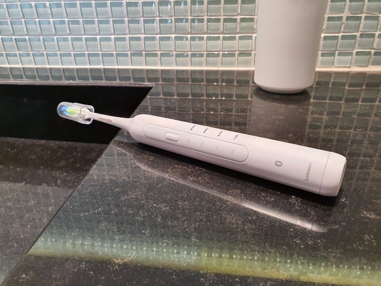 We tried everything new from Huawei: smart watches, headphones and a couple of unexpected surprises 18