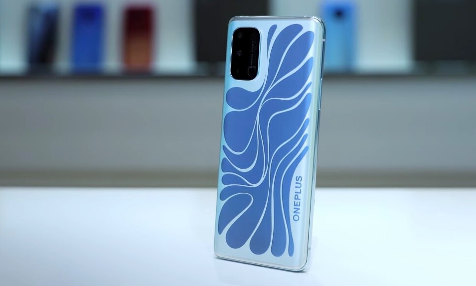 This OnePlus 8T concept changes the color of the back face according to notifications