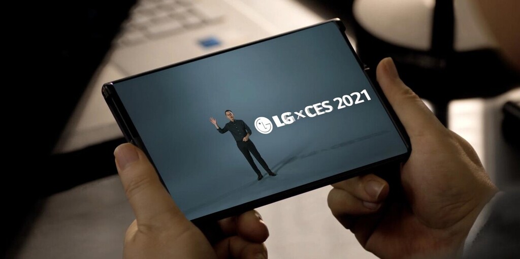 LG Rollable: the mobile with a rollable screen can be seen on video