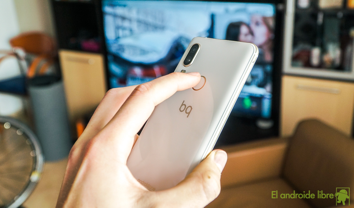 LG would be interested in selling its mobile division to the group that bought BQ 2