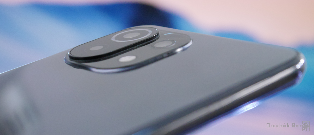 Xiaomi Mi 11 Lite, analysis: extremely light and thin